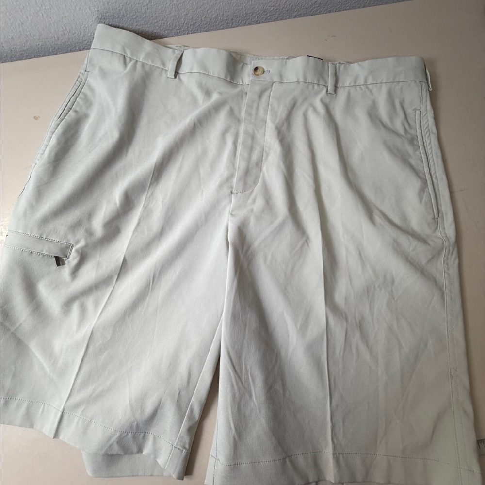 Greg Norman Collection Men's Cream Flat Front Shorts